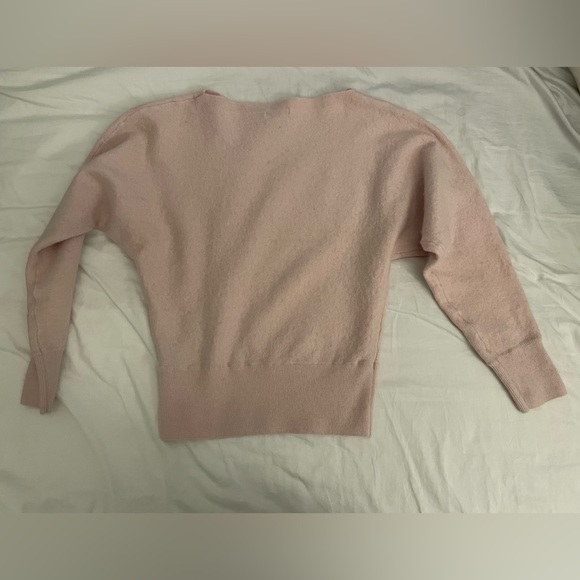 Must go before 27th! H&M Boat Neck Dolman Sleeve Sweater Size S - Picture 2 of 2